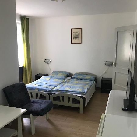 Francoise Szallo Balatonlelle Ngoại thất bức ảnh